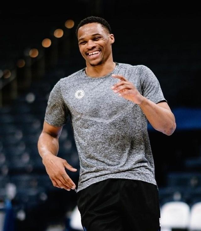 底特律活塞关键时刻伤情更新，志在法甲名次提升，引发热议，控场能力受关注