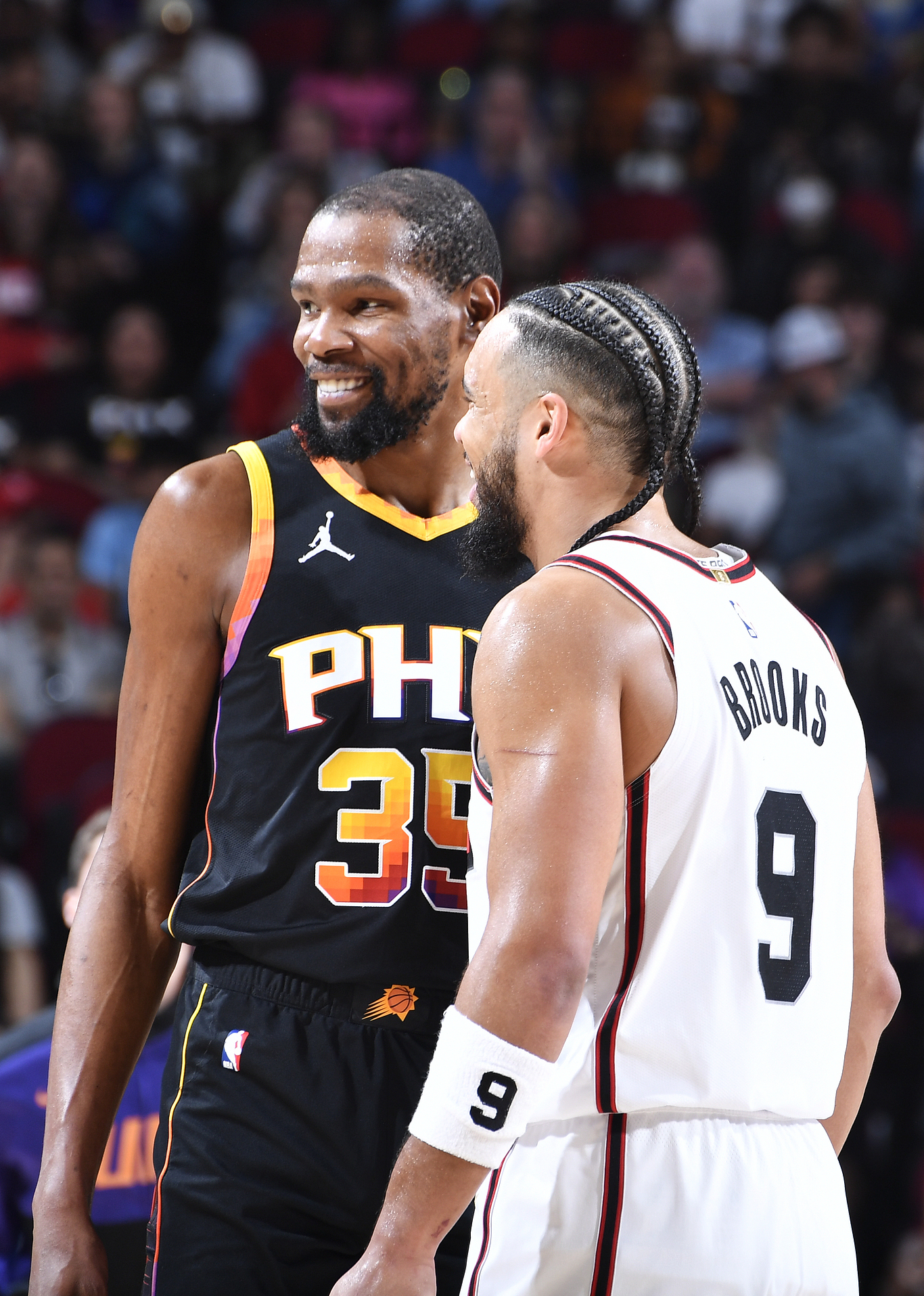 今晨突围战来临，休斯敦火箭围绕NBA常规赛伤情更新，震撼外界，纪律约束更严格