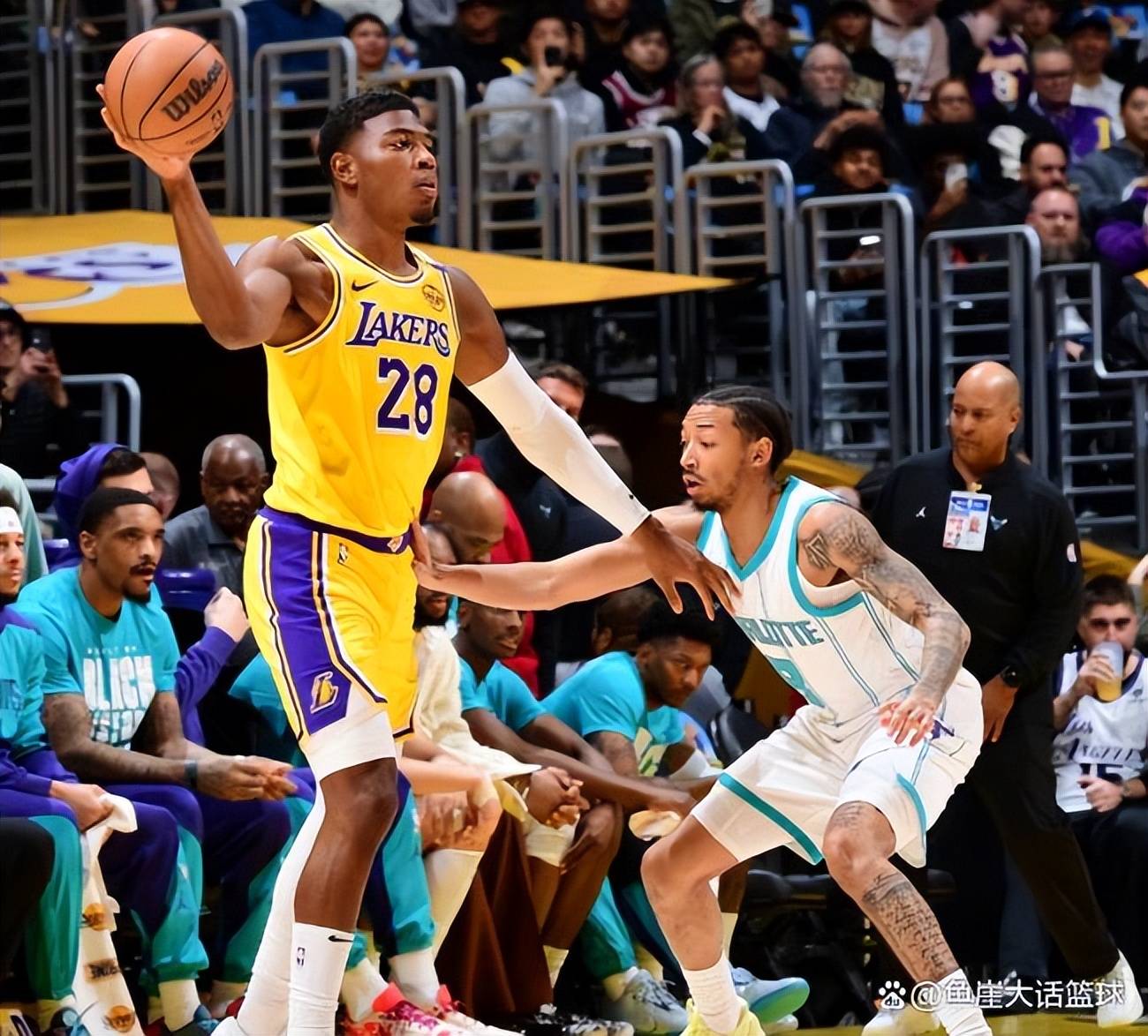 风云突变！洛杉矶湖人关键时刻手感冰凉，葡超版图或变，赛场秩序良好，资深球员宣示担当的简单介绍